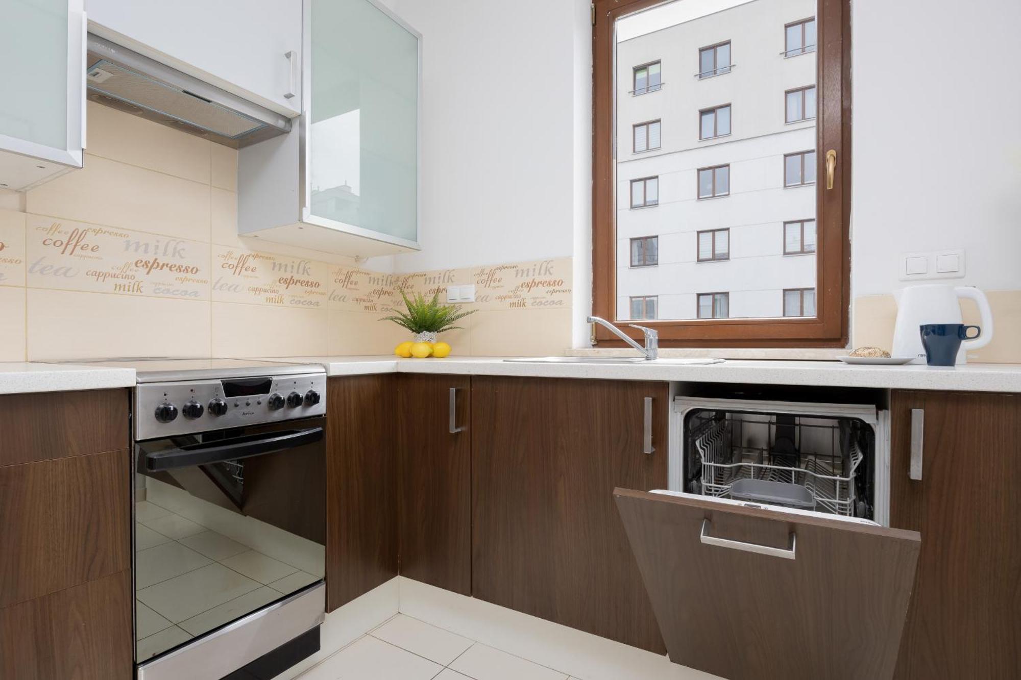 With Parking Near Metro Mlociny By Renters Апартаменти *