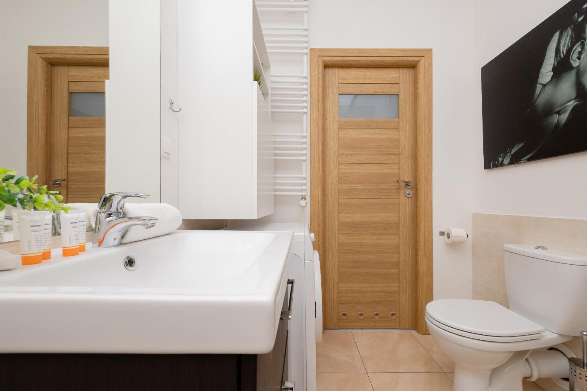With Parking Near Metro Mlociny By Renters Varsavia